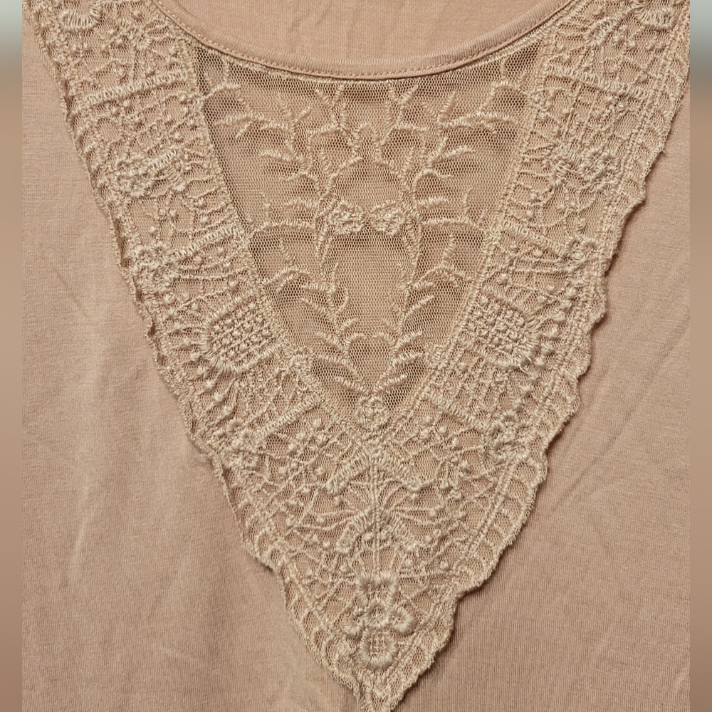 Cold Shoulder Top - Picture 3 of 3